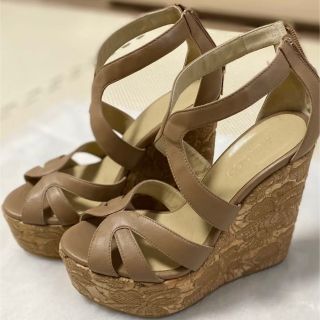 売れ筋介護用品も! 美品 ジミーチュウ デジフラットサンダル 23.5