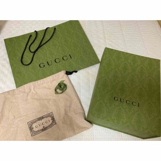 グッチ(Gucci)のグッチ　ショップ袋　グリーンBOX空箱　紙袋付　リボン付き(ショップ袋)