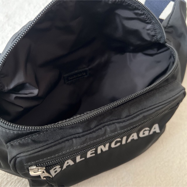 BALENCIAGA BAG(バレンシアガバッグ)のBALENCIAGAバレンシアガ  ウエストバッグ レディースのバッグ(ボディバッグ/ウエストポーチ)の商品写真