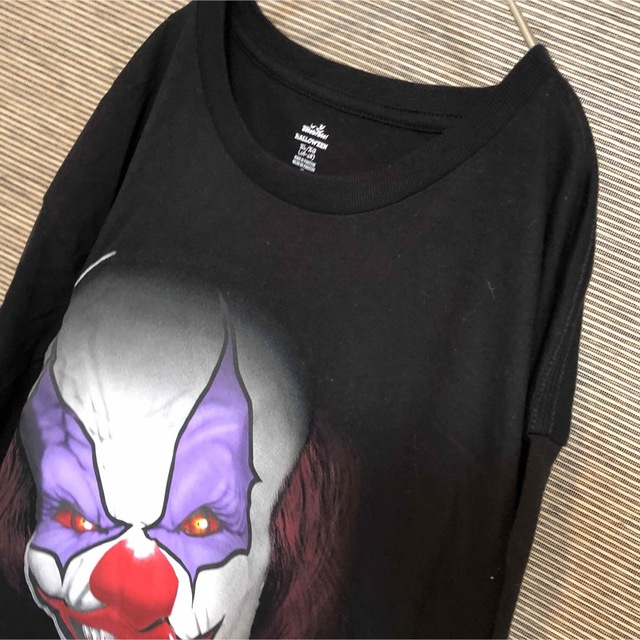 【ピエロ】半袖Tシャツ　イット　ホラー　マッドピエロ　悪魔　ムービー44 メンズのトップス(Tシャツ/カットソー(半袖/袖なし))の商品写真