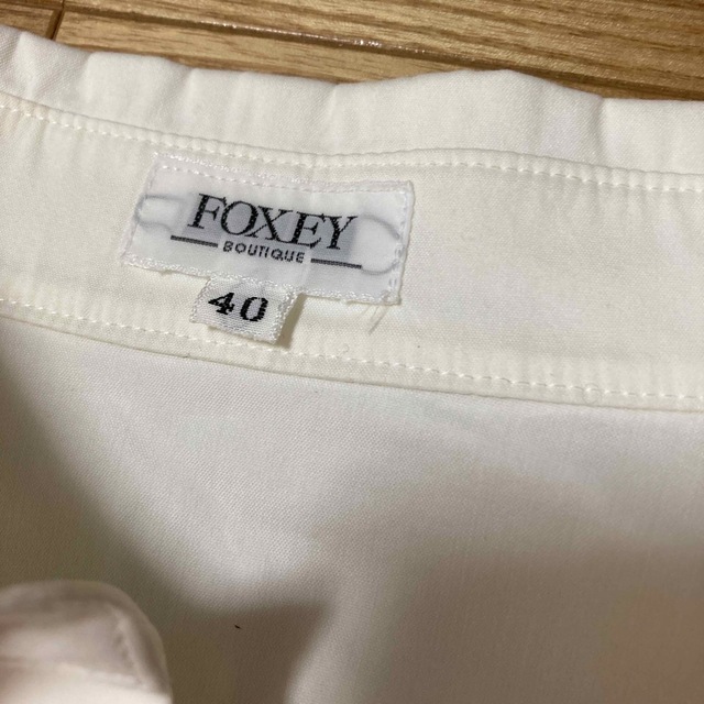 FOXEY(フォクシー)のフォクシー　ブラウス　40サイズ レディースのトップス(シャツ/ブラウス(長袖/七分))の商品写真