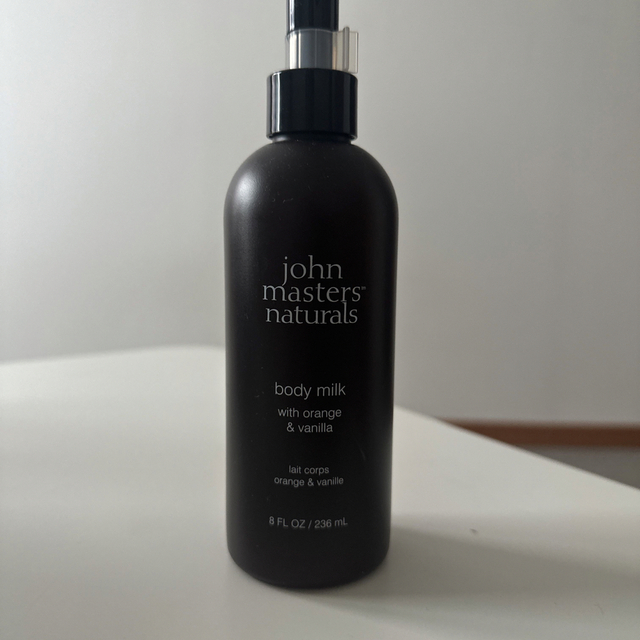 John Masters Organics(ジョンマスターオーガニック)のジョンマスターオーガニック　O&Vボディミルク　ボディローション コスメ/美容のボディケア(ボディローション/ミルク)の商品写真