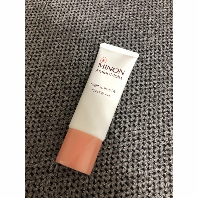 MINON(ミノン)のMINON ミノン　ブライトアップベース SPF47 PA+++  コスメ/美容のベースメイク/化粧品(化粧下地)の商品写真