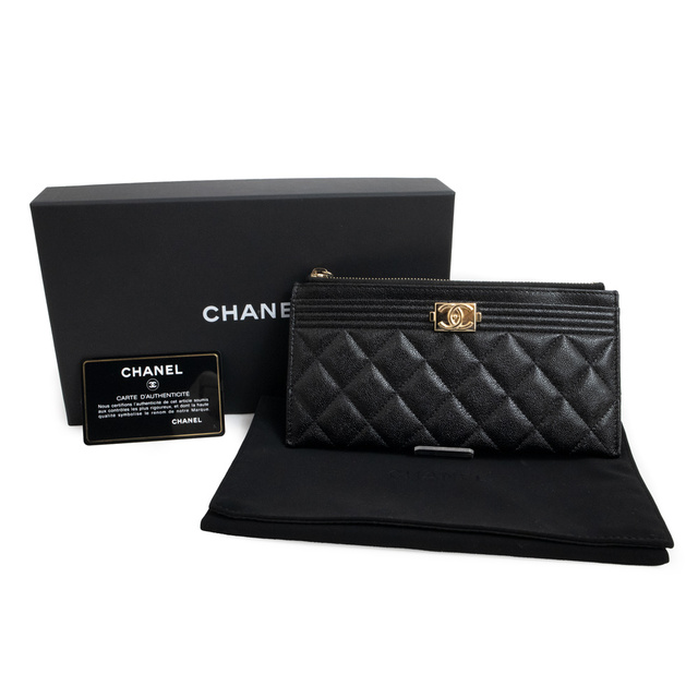 CHANEL(シャネル)のシャネル ボーイシャネル ポーチ マルチケース 財布 キャビアスキン レザー ブラック 黒 A81254 箱付 CHANEL（新品・未使用品） レディースのファッション小物(ポーチ)の商品写真