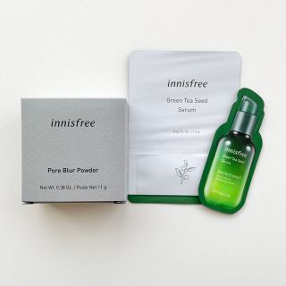 イニスフリー(Innisfree)のイニスフリー　ポアブラーパウダー、グリーンティーシードセラム　サンプル付き(フェイスパウダー)