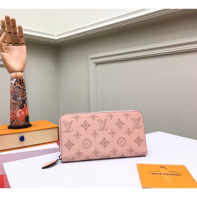 数量は多】 LOUIS VUITTON - 春カラー《ルイヴィトン》マヒナ ジッピー