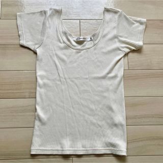 マウジー(moussy)のマウジー　リブニットTシャツ　オフホワイト(Tシャツ(半袖/袖なし))