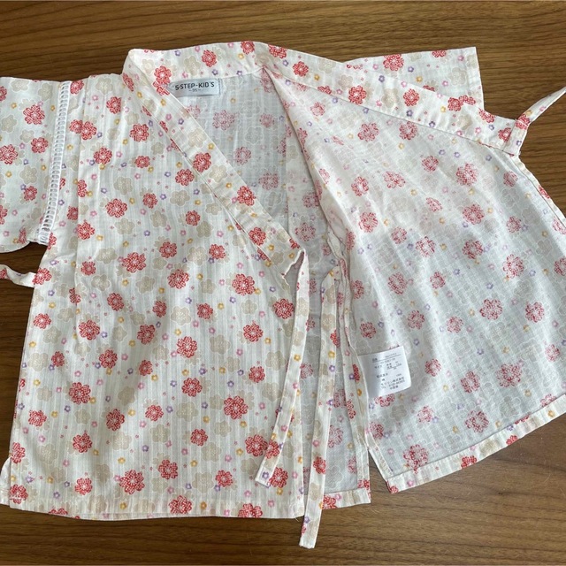 女の子　甚平　サイズ95 花柄 キッズ/ベビー/マタニティのキッズ服女の子用(90cm~)(甚平/浴衣)の商品写真