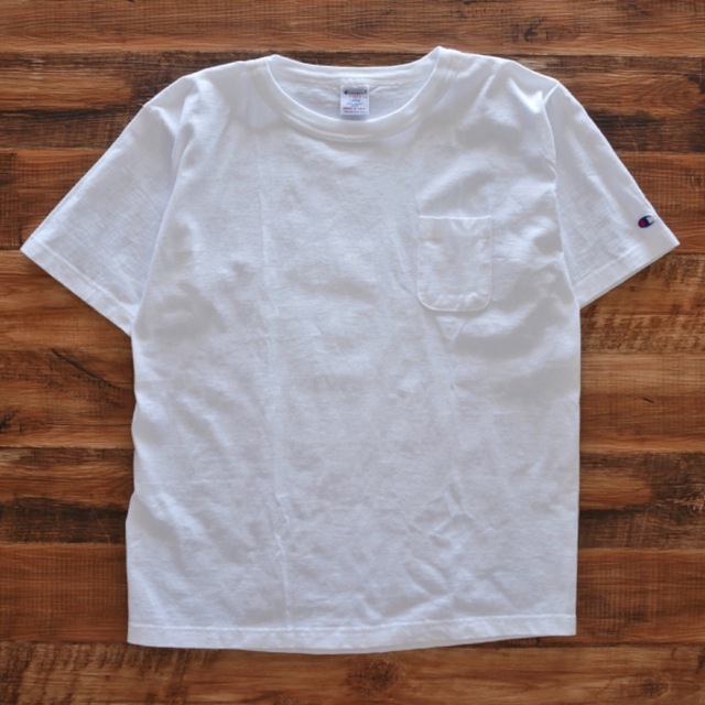 Champion(チャンピオン)のチャンピオン　T1011(ポケット有り) ホワイトブラックセット メンズのトップス(Tシャツ/カットソー(半袖/袖なし))の商品写真