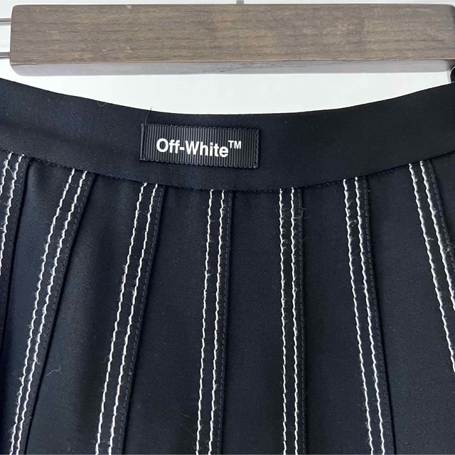 オフホワイト　off-white プリーツミニスカート