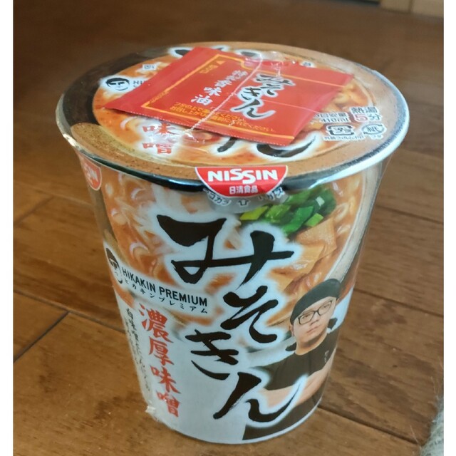 日清食品(ニッシンショクヒン)のみそきん　濃厚味噌カップラーメン　１個 食品/飲料/酒の加工食品(インスタント食品)の商品写真