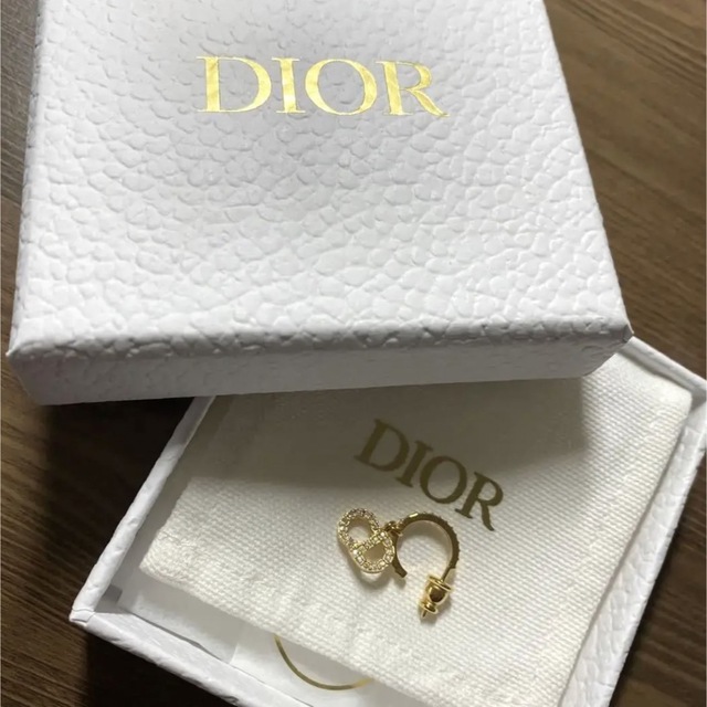 Dior ディオール ピアス 片耳 | escolalf.com.br
