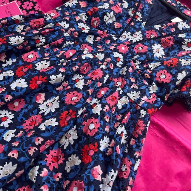 美品】kate spade 総柄フレアワンピース 8 L ネイビー 花柄-