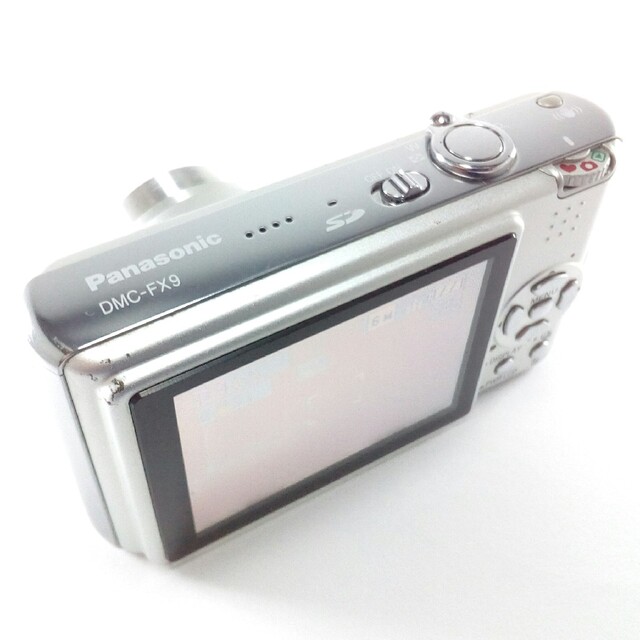 Panasonic - ☆完動品☆Panasonic LUMIX DMC-FX9☆Silver☆コンデジの
