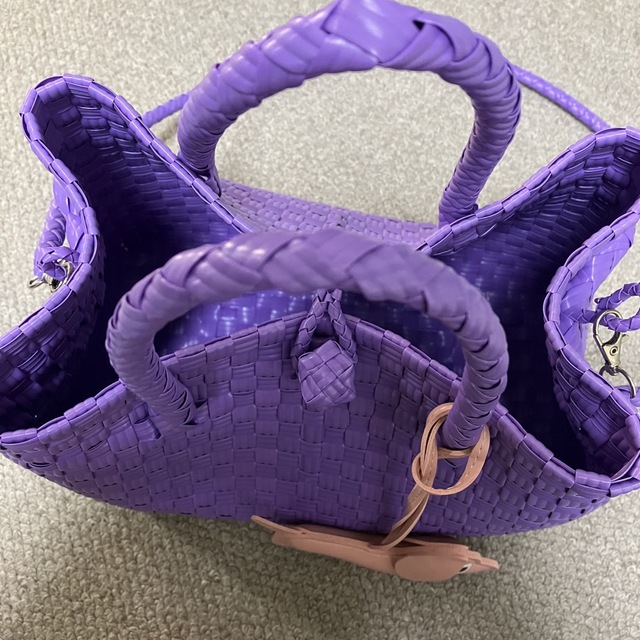 ARIGATT バッグ チャーム付き