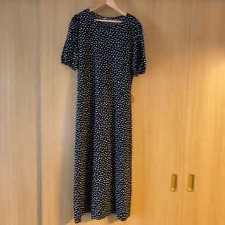 ザラ(ZARA)のめみ様専用です❣️未使用♪ZARA ザラ　ドット柄リボンベルト付きワンピース(ロングワンピース/マキシワンピース)