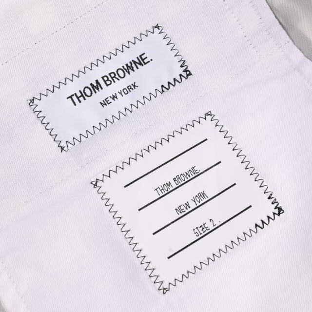 THOM BROWNE(トムブラウン)のTHOM BROWNE シルク混 ウール チェック ハーフパンツ メンズのパンツ(ショートパンツ)の商品写真