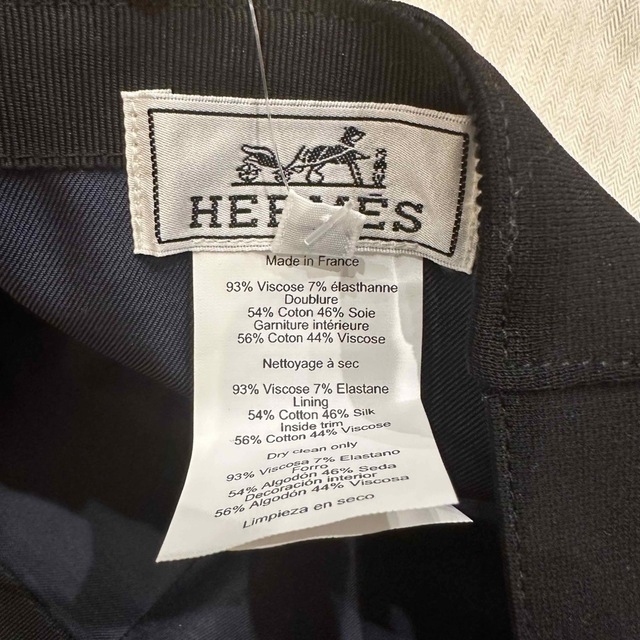 Hermes(エルメス)の新品 HERMES エルメス TESS MILANO キャップ ブラック 58 レディースの帽子(キャップ)の商品写真