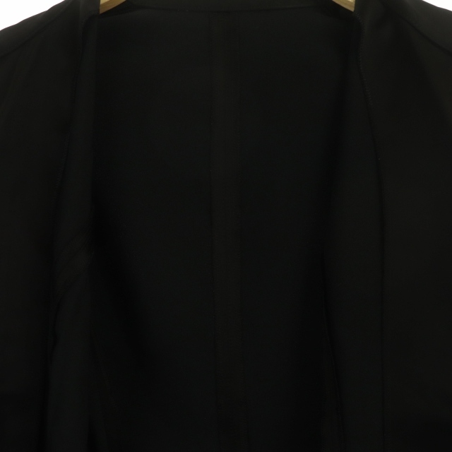 NOVESPAZIO(ノーベスパジオ)のノーベスパジオ サテンジャケット 七分袖 比翼仕立て ストレッチ 38 黒 レディースのジャケット/アウター(その他)の商品写真