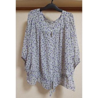 ローリーズファーム(LOWRYS FARM)のLOWRYS FARM 花柄カットソー  シフォンブラウス Lサイズ 七分袖  (カットソー(長袖/七分))