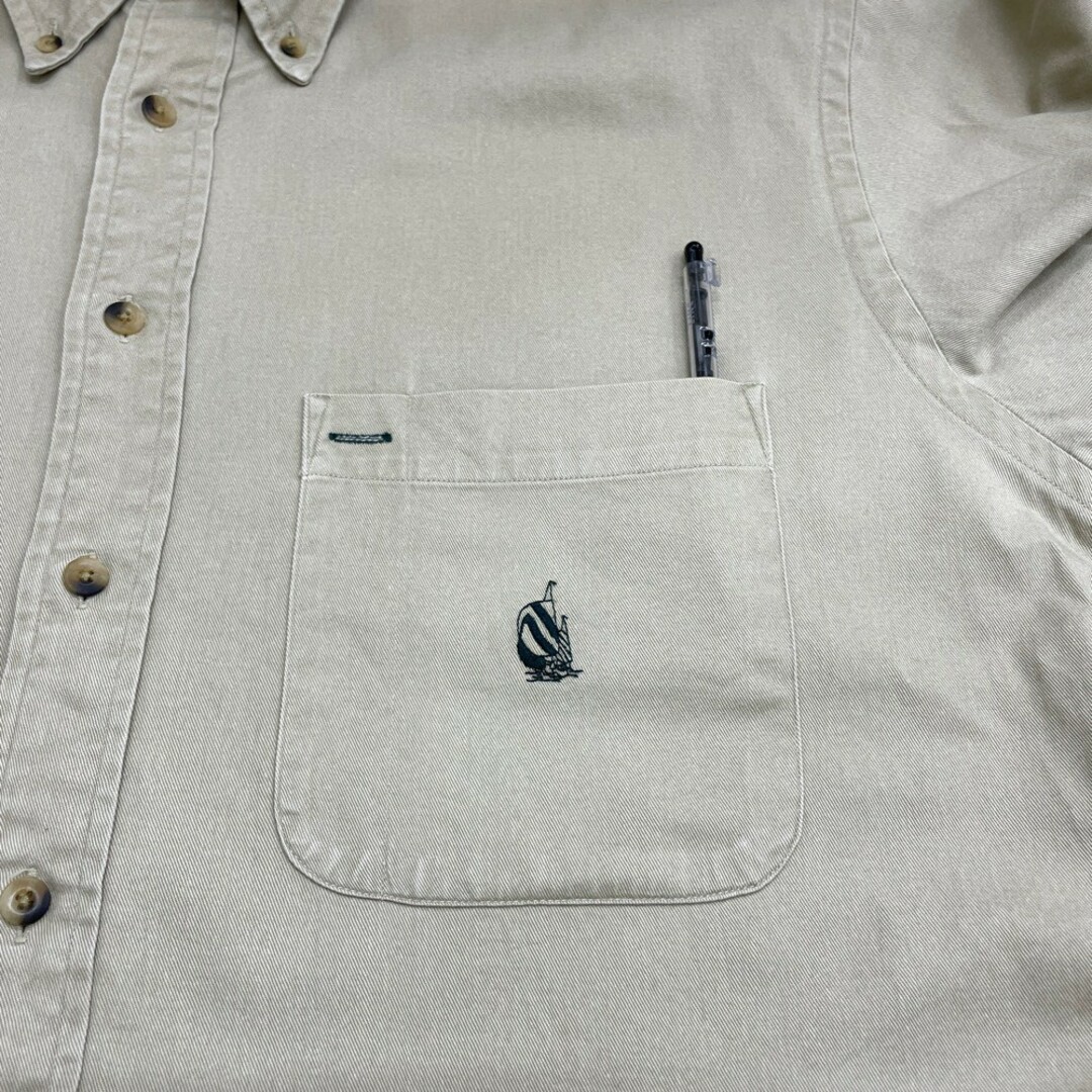 NAUTICA(ノーティカ)のUS古着 ノーティカ NAUTICA ボタンダウン シャツ 長袖 ロゴ 刺繍 サイズ：メンズ L ベージュ 【中古】 メンズのトップス(シャツ)の商品写真