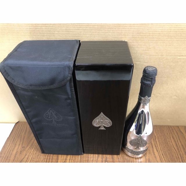 O-102 未開栓【アルマンド シルバー 750ml 12.5%】 食品/飲料/酒の酒(シャンパン/スパークリングワイン)の商品写真