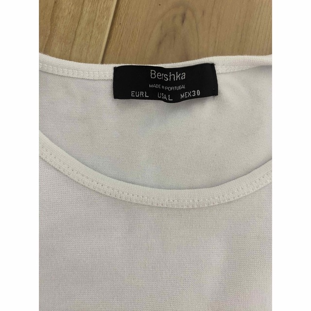 Bershka(ベルシュカ)のBershka Tシャツ レディースのトップス(Tシャツ(半袖/袖なし))の商品写真