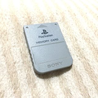 プレイステーション(PlayStation)のプレイステーション　メモリーカード(家庭用ゲーム機本体)