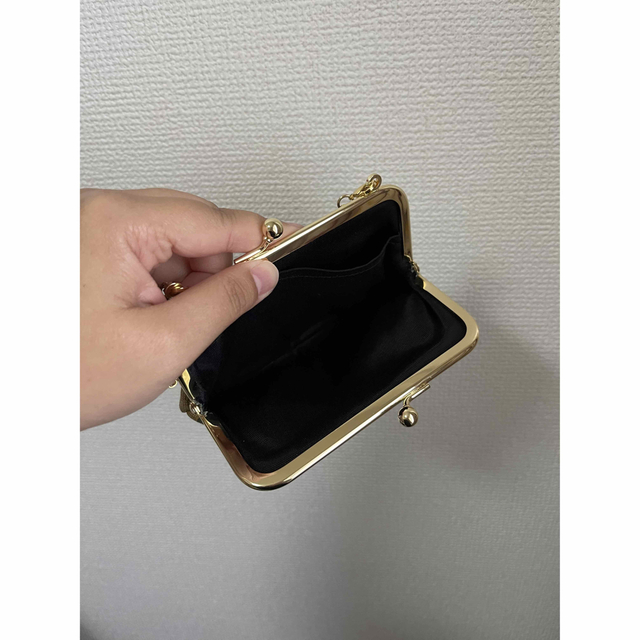 AYANOKOJI(アヤノコウジ)のあやの小路親子 AYANOKOJI チェーン付き手提げ ガマ口財布 ドット レディースのファッション小物(財布)の商品写真