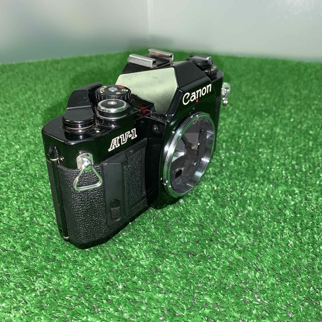 Canon - Canon AV-1 ブラックボディ フィルムカメラ 付属品ありの通販