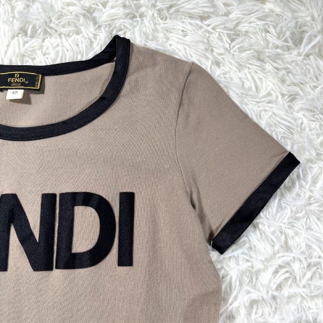 FENDI(フェンディ)の【極美品】FENDI フェンディ　ヴィンテージ　ロゴ入り半袖リンガーTシャツ レディースのトップス(Tシャツ(半袖/袖なし))の商品写真