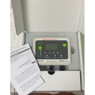 CO2コントローラー+レギュレーターセットの通販 by lucky|ラクマ