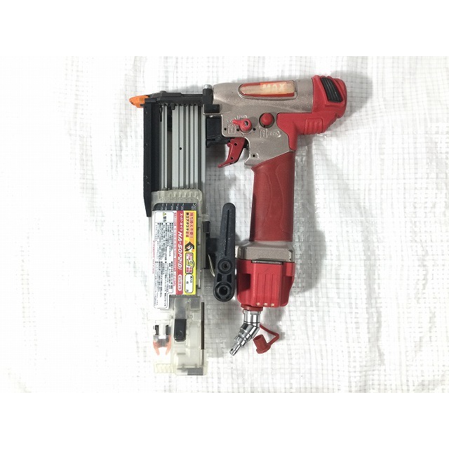 クーポン利用 マキタピンタッカー HA-50P2(D) - crumiller.com