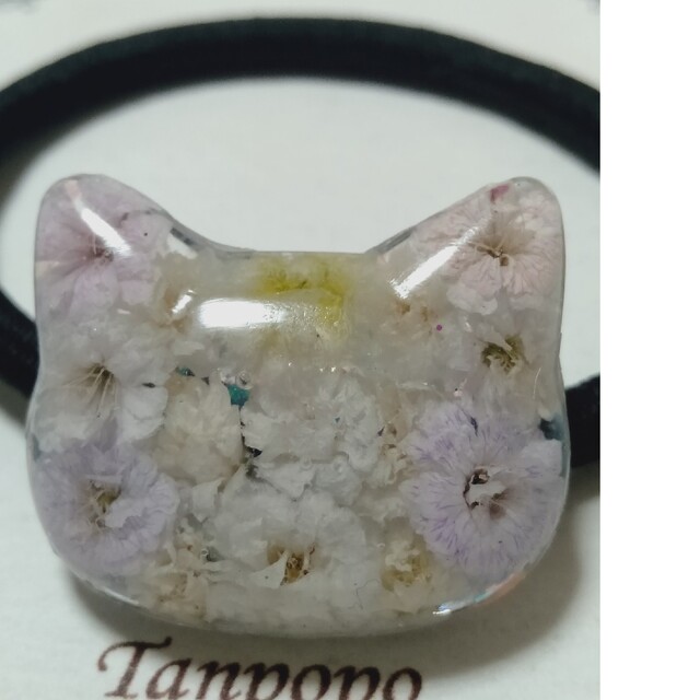 ヘアゴム ハンドメイド レジン☆ かすみ草 可愛い 猫ちゃんฅ•ω•ฅ 白猫