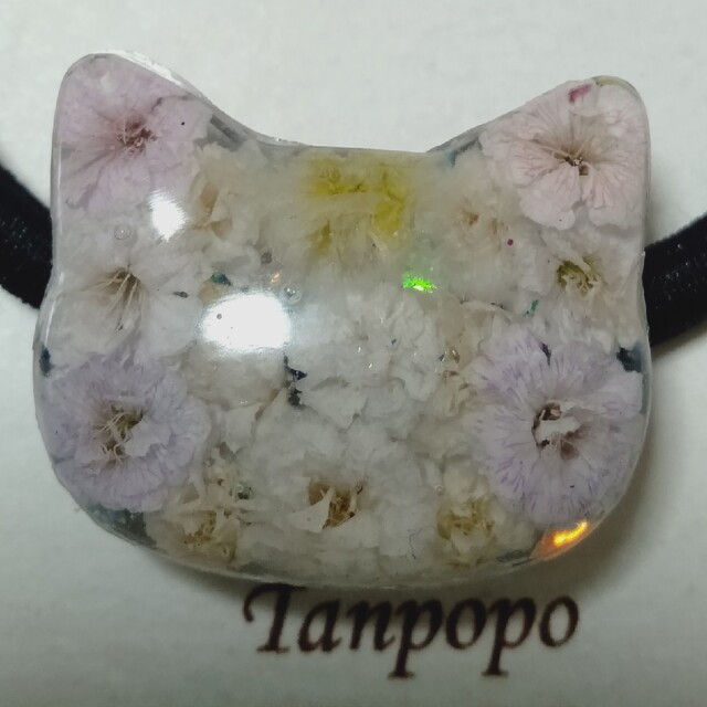 ヘアゴム ハンドメイド レジン☆ かすみ草 可愛い 猫ちゃんฅ•ω•ฅ 白猫