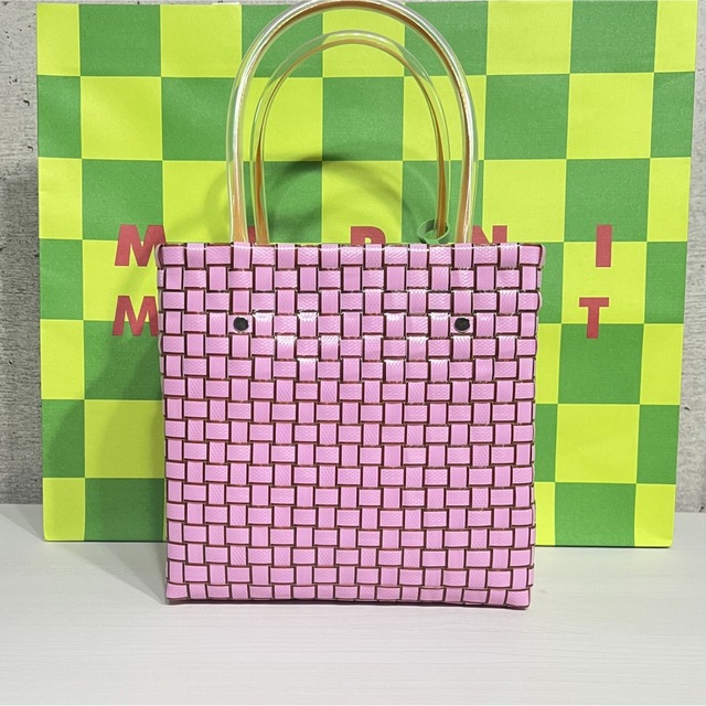 Marni(マルニ)の新品　新作　阪急MARNI ピンクドッグ　アニマルバスケット　犬　かごバッグ レディースのバッグ(かごバッグ/ストローバッグ)の商品写真