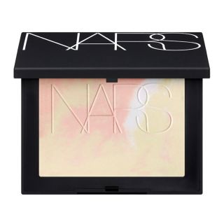 ナーズ(NARS)のNARS ライトリフレクティング　プリズマティックパウダー02555(フェイスパウダー)