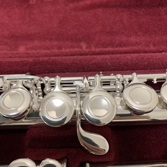 ヤマハ(ヤマハ)のヤマハフルート　YFL-211Sll   Eメカ付き 楽器の管楽器(フルート)の商品写真