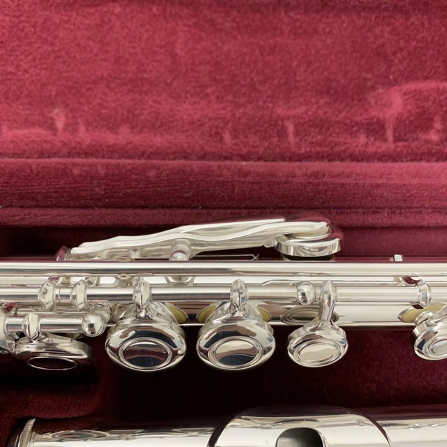 ヤマハ(ヤマハ)のヤマハフルート　YFL-211Sll   Eメカ付き 楽器の管楽器(フルート)の商品写真