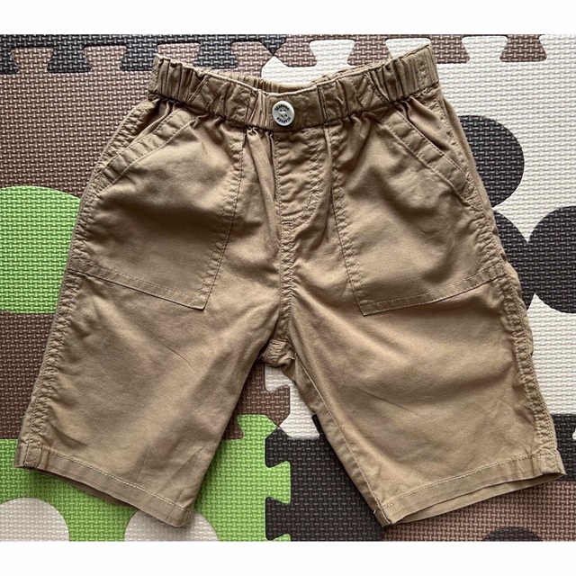 3can4on(サンカンシオン)の3カン4オン ベージュハーフパンツ　110 キッズ/ベビー/マタニティのキッズ服男の子用(90cm~)(パンツ/スパッツ)の商品写真