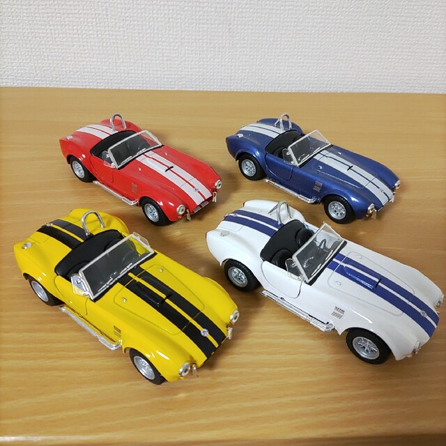 COBRA(コブラ)の4台セット1965shelbyシェルビーcobraコブラ427 S/C 1/32 エンタメ/ホビーのおもちゃ/ぬいぐるみ(模型/プラモデル)の商品写真