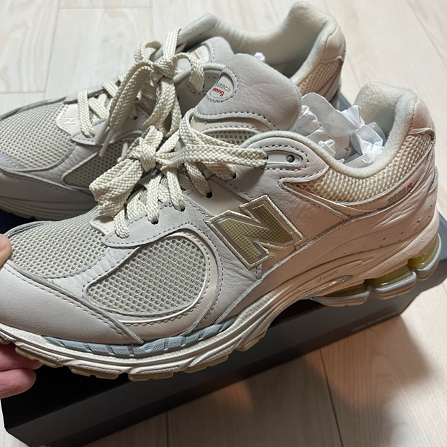 New Balance 2002R  オフホワイト 3