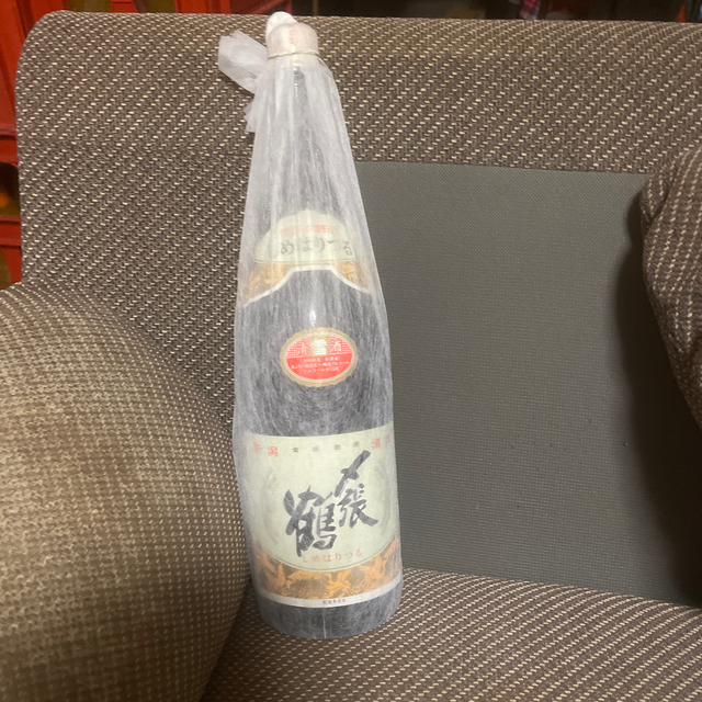 日本酒　古酒　熟成酒　〆張鶴　純　１８００ml