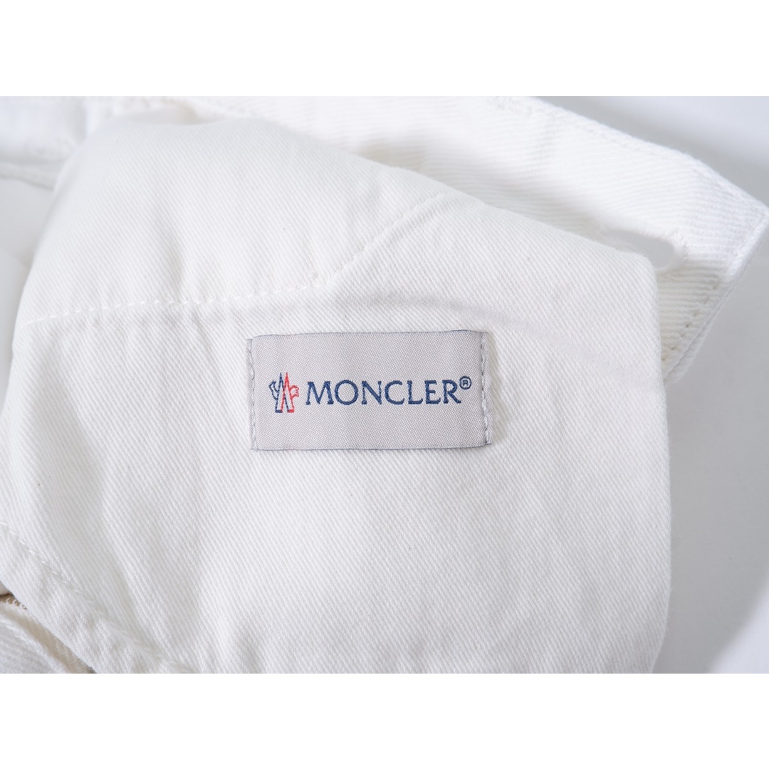 MONCLER - MONCLERモンクレール イタリア製 PANTALONE White MONCLER - MONCLERモンクレール イタリア製 PANTALONE White
