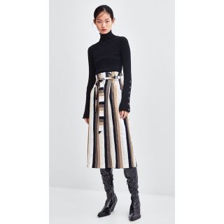 ザラ(ZARA)の新品!!ZARA ストライプ スカート(ひざ丈スカート)