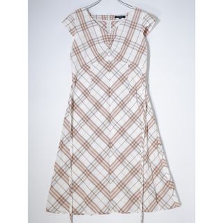 バーバリー(BURBERRY) ワンピース(ピンク/桃色系)の通販 100点以上