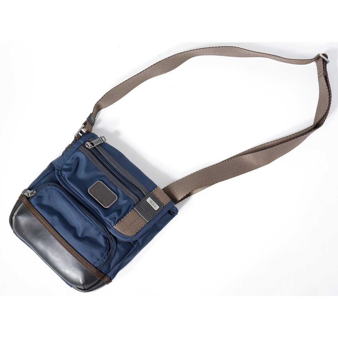 TUMIトゥミ KERBY CROSSBODYクロスボディショルダーバッグ
