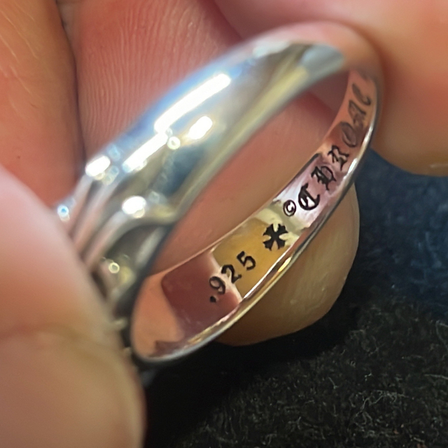 クロムハーツ好きに　シルバー925 ベビークラシックフローラルクロスリング メンズのアクセサリー(リング(指輪))の商品写真