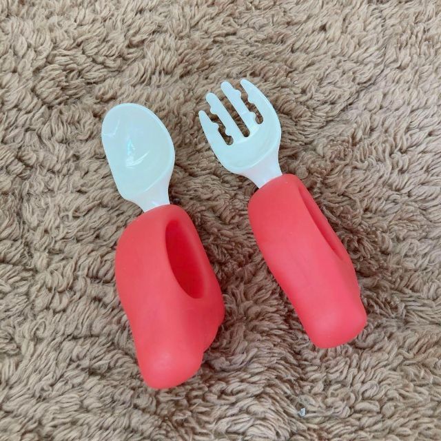新作揃え ベビー スプーンフォーク 離乳食 ケース付 両利き ピンク 羽