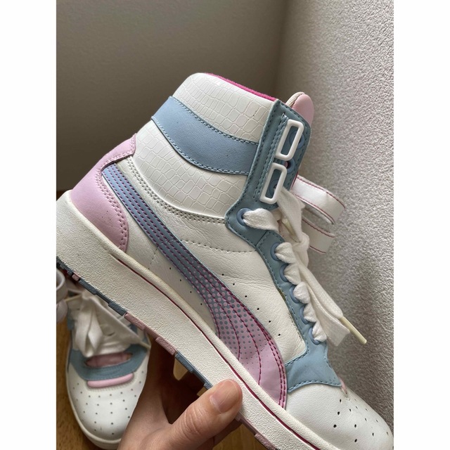 PUMA - 【匿名配送】美品!PUMAハイカットスニーカー24.5cmの PUMA - 【匿名配送】美品!PUMAハイカットスニーカー24.5cmの